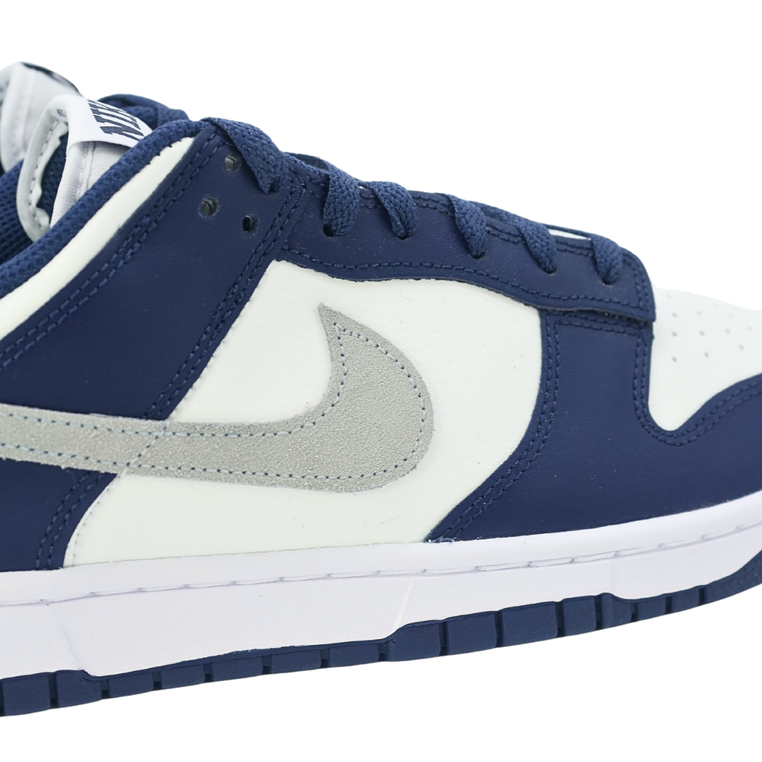 Nike Dunk Low Summit White Midnight Navy