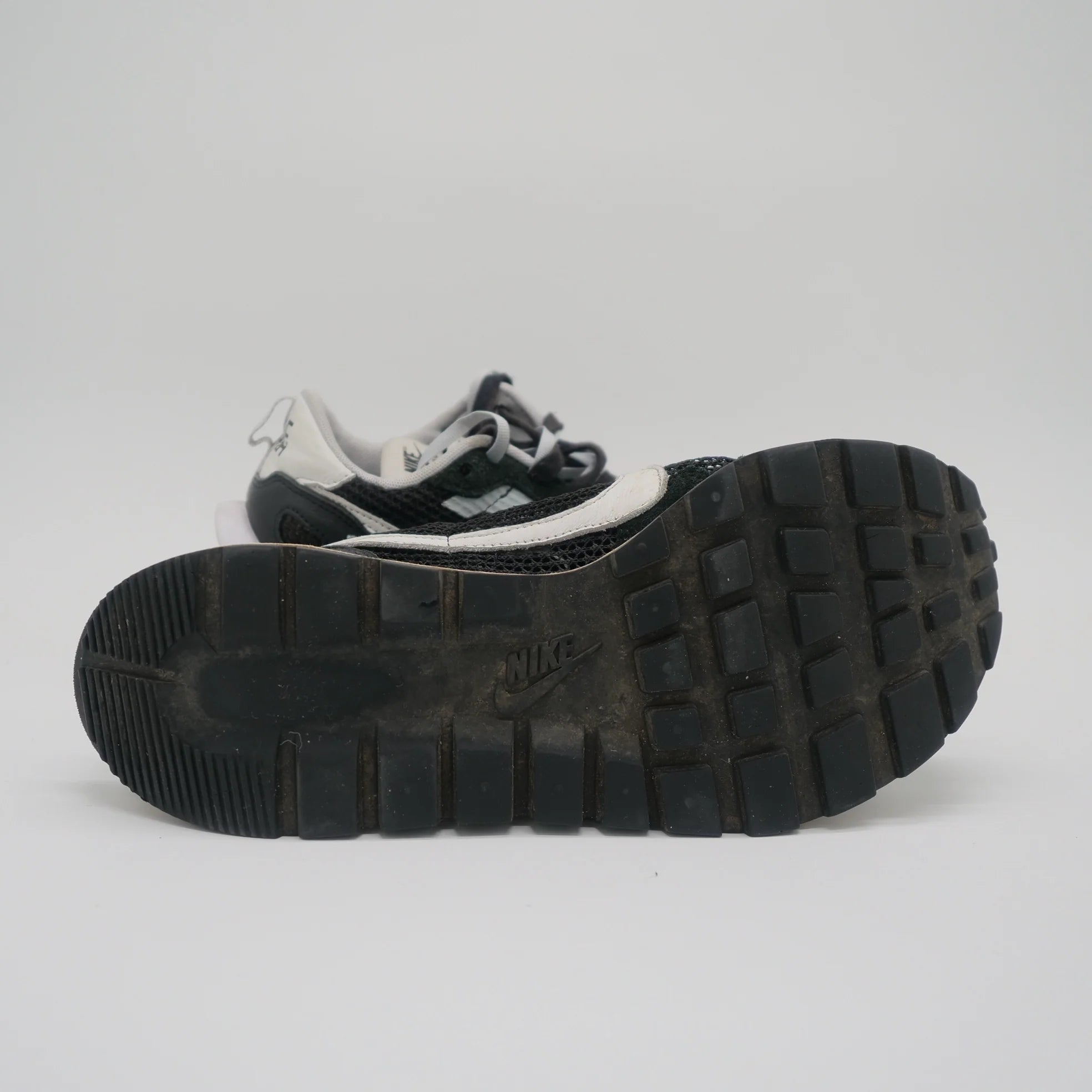 Nike Vaporwaffle Sacai Black White - EU 41