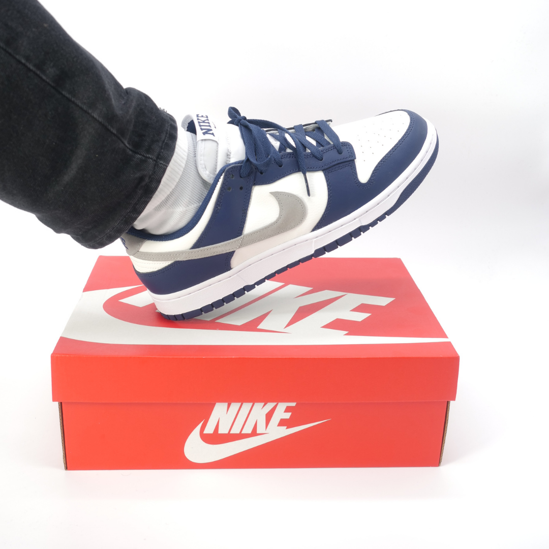 Nike Dunk Low Summit White Midnight Navy